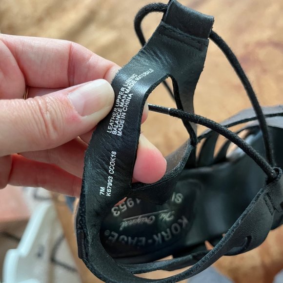 Black leather lace-up gladiator-style sandals size 7 - Picture 4 of 7